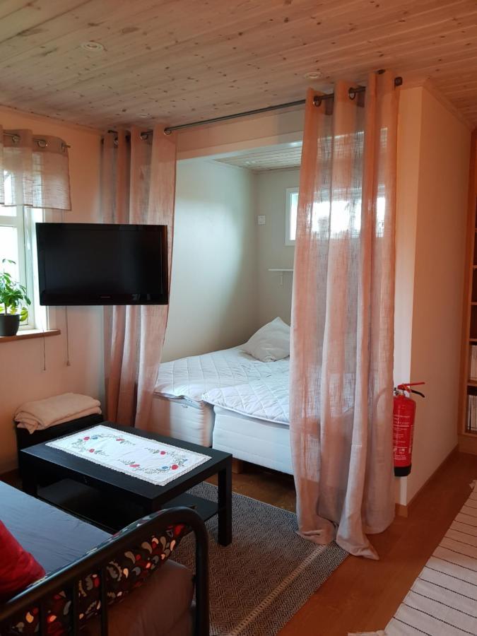 Stuga I Gamla-Koepstad Traslovslage Extérieur photo